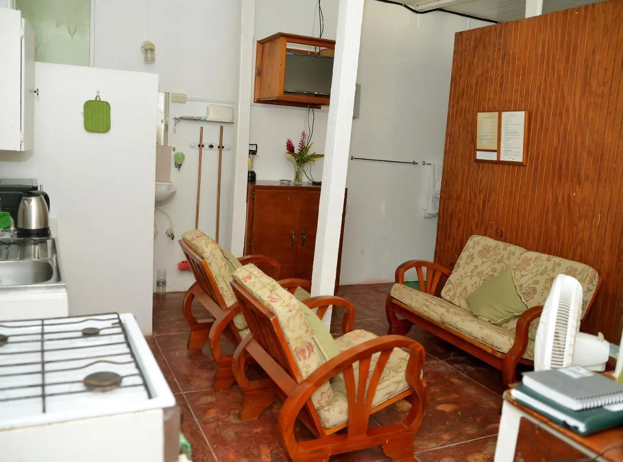 Cholson Chalets Charlotteville Apartment