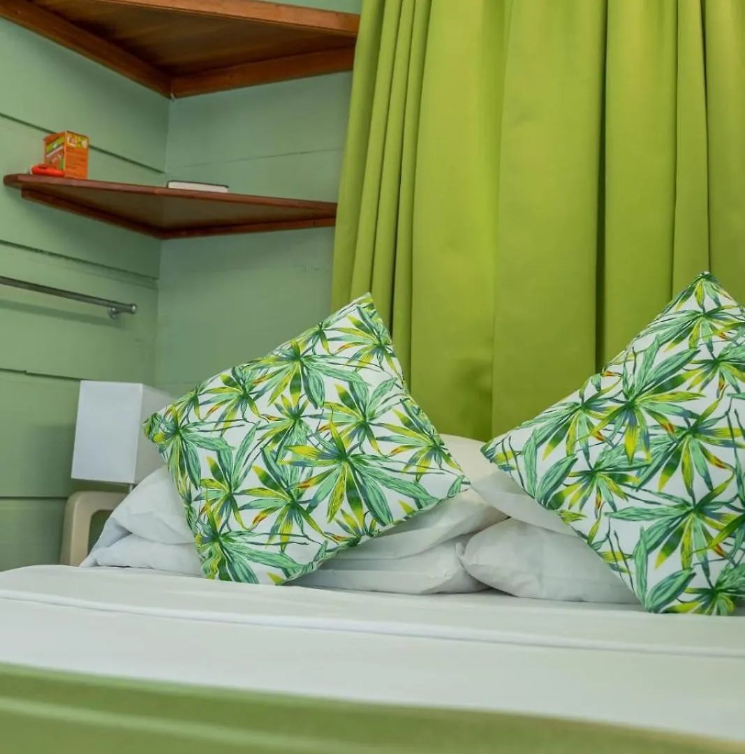 Cholson Chalets Charlotteville
