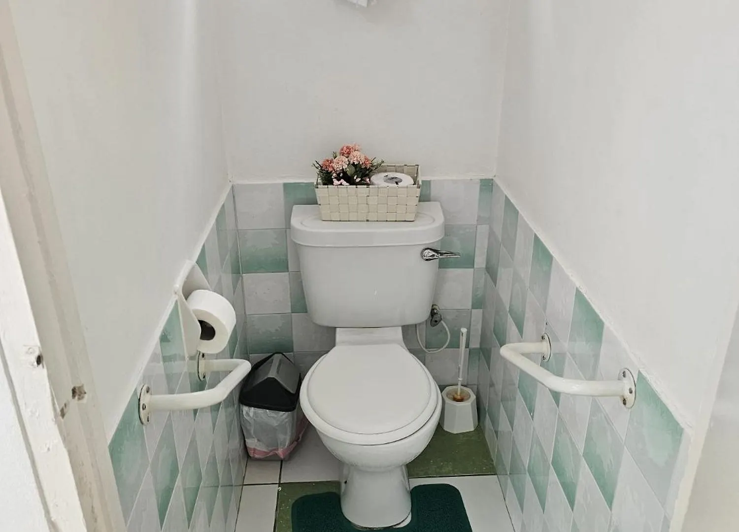 Cholson Chalets Charlotteville Apartment