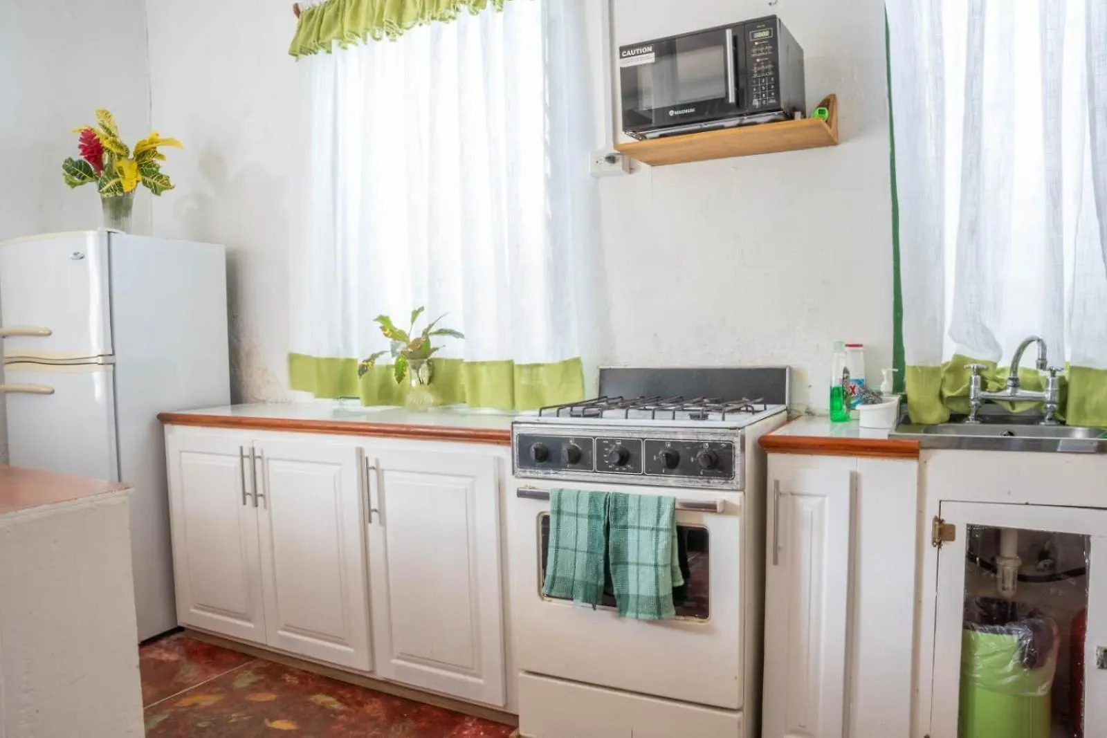 Cholson Chalets Charlotteville
